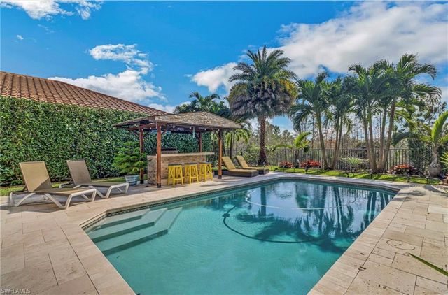 3402 Tigris LN, Naples, FL 34119
