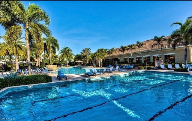 3402 Tigris LN, Naples, FL 34119