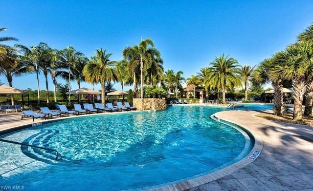 3402 Tigris LN, Naples, FL 34119