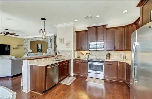 3402 Tigris LN, Naples, FL 34119