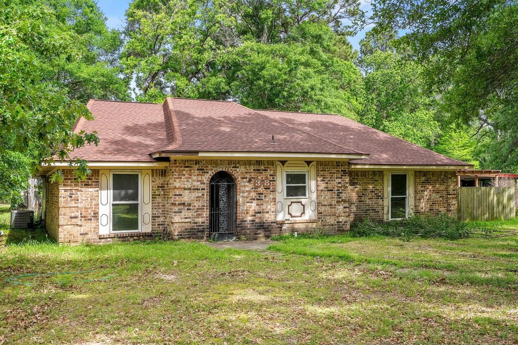 38A Woodbranch Drive, Woodbranch, TX 77357