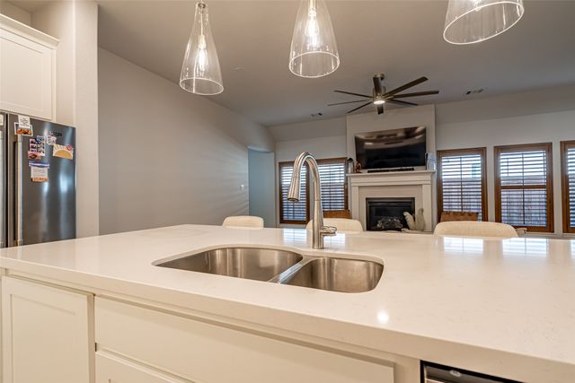 2113 Winding Creek Circle, Fort Worth, TX 76008