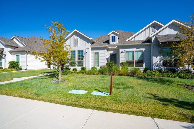 2113 Winding Creek Circle, Fort Worth, TX 76008