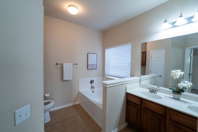 5624 Kleberg TRL, Austin, TX 78747