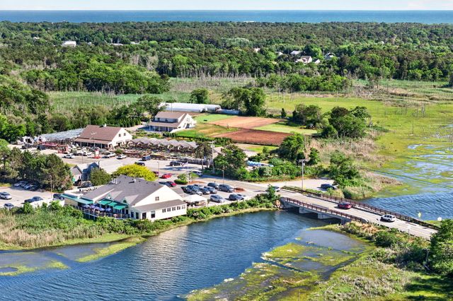 19 Aunt Debby's Road, South Dennis, MA 02660
