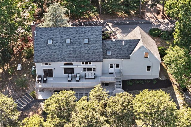 19 Aunt Debby's Road, South Dennis, MA 02660