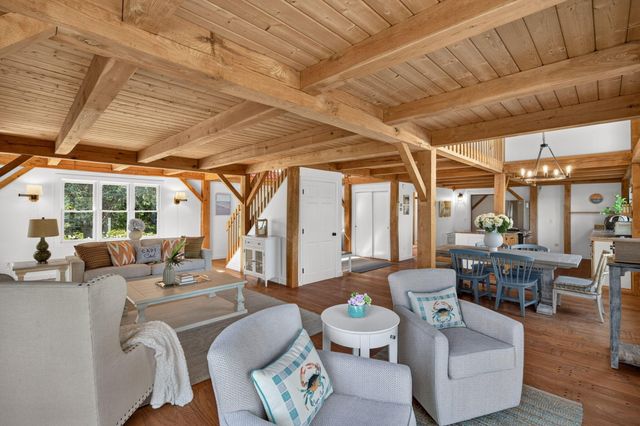 19 Aunt Debby's Road, South Dennis, MA 02660
