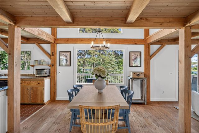 19 Aunt Debby's Road, South Dennis, MA 02660