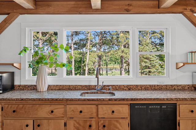 19 Aunt Debby's Road, South Dennis, MA 02660