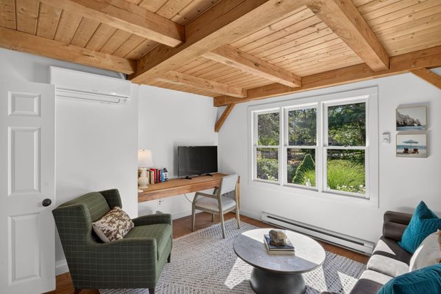 19 Aunt Debby's Road, South Dennis, MA 02660