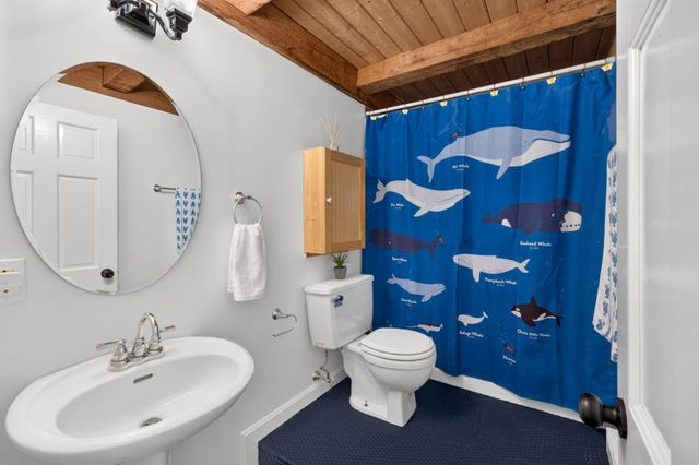 19 Aunt Debby's Road, South Dennis, MA 02660