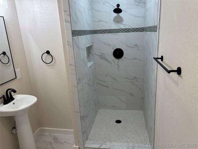 723 Roff Street NE, Ardmore, OK 73401