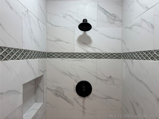 723 Roff Street NE, Ardmore, OK 73401