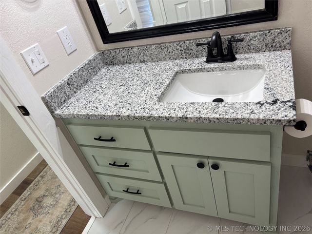 723 Roff Street NE, Ardmore, OK 73401