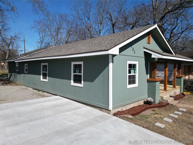 723 Roff Street NE, Ardmore, OK 73401