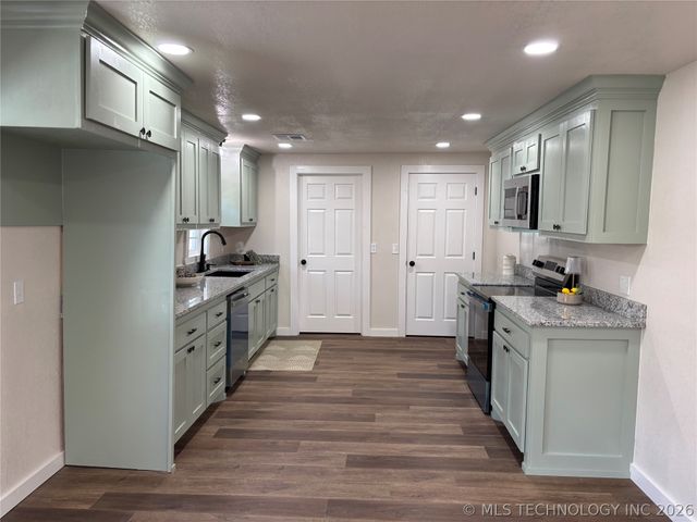 723 Roff Street NE, Ardmore, OK 73401