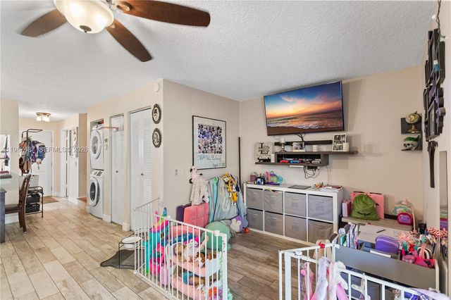 337 Waterside Dr 337, Hypoluxo, FL 33462