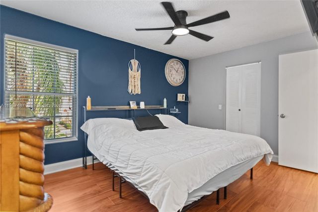 337 Waterside Dr 337, Hypoluxo, FL 33462