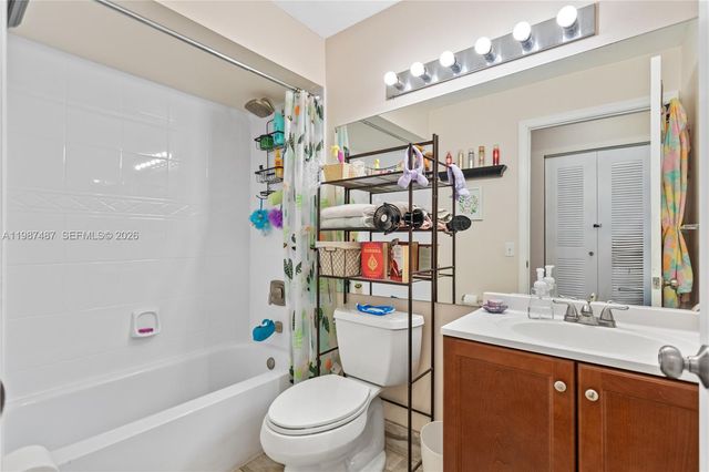 337 Waterside Dr 337, Hypoluxo, FL 33462