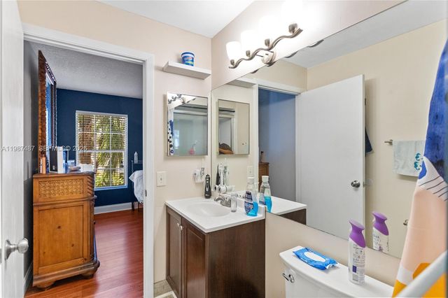 337 Waterside Dr 337, Hypoluxo, FL 33462