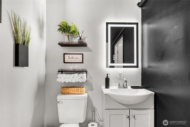 4515 NE 17th Place, Renton, WA 98059