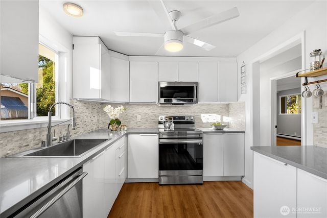 4515 NE 17th Place, Renton, WA 98059