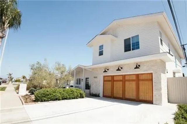 9552 Sailfish Drive, Huntington Beach, CA 92646