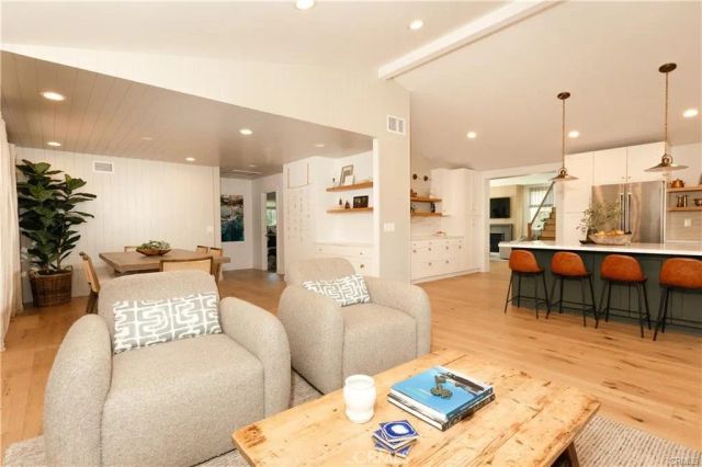 9552 Sailfish Drive, Huntington Beach, CA 92646