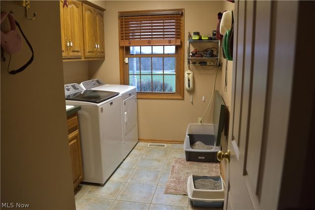 2285 Thoroughbred Drive, Wadsworth, OH 44281