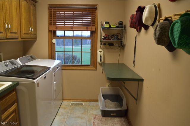 2285 Thoroughbred Drive, Wadsworth, OH 44281