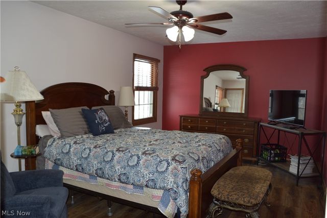 2285 Thoroughbred Drive, Wadsworth, OH 44281