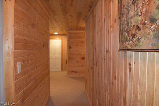 2285 Thoroughbred Drive, Wadsworth, OH 44281