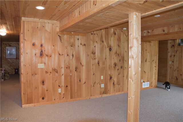 2285 Thoroughbred Drive, Wadsworth, OH 44281