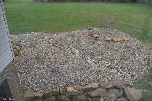 2285 Thoroughbred Drive, Wadsworth, OH 44281