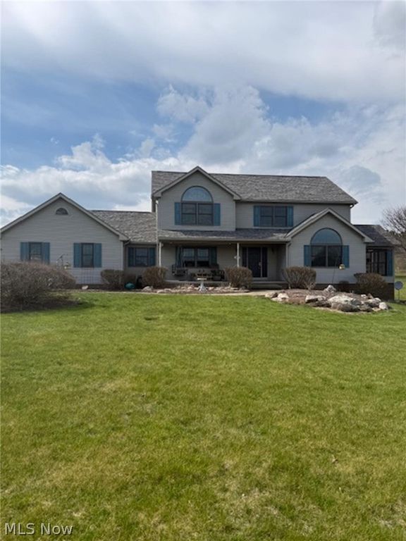 2285 Thoroughbred Drive, Wadsworth, OH 44281