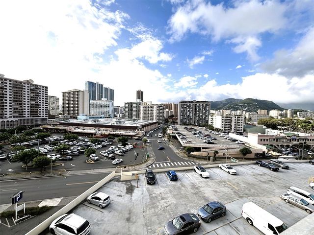 1655 Makaloa Street 803, Honolulu, HI 96814