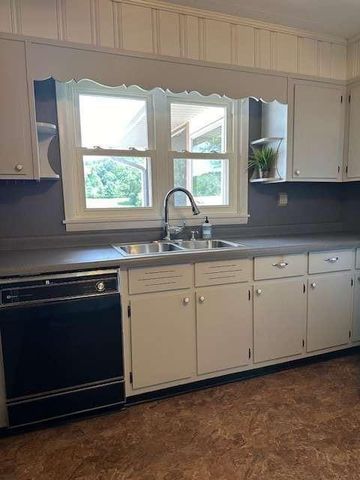 1323 Cavender Creek Road, Dahlonega, GA 30533