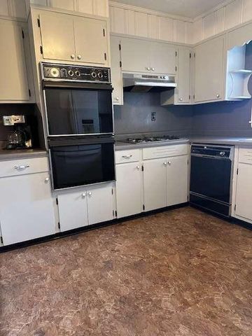 1323 Cavender Creek Road, Dahlonega, GA 30533