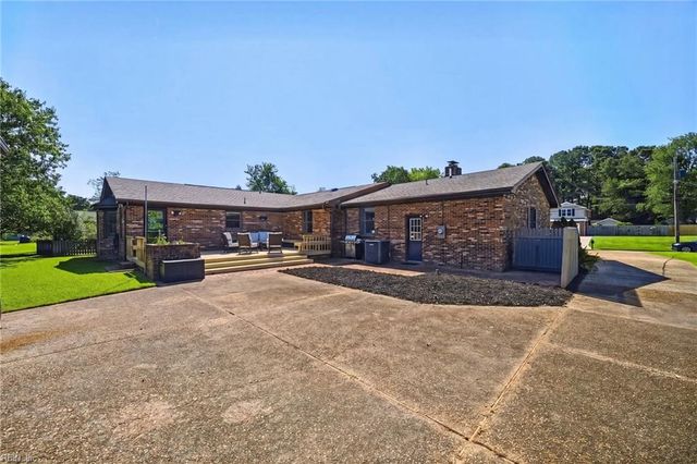 1660 Will O Wisp DR, Virginia Beach, VA 23454