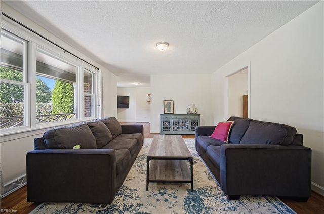 1660 Will O Wisp DR, Virginia Beach, VA 23454