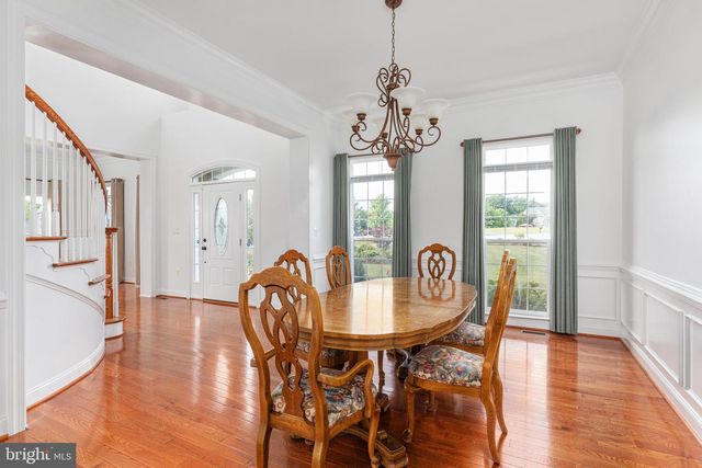 38786 RAMBLING FARM DR, Hamilton, VA 20158