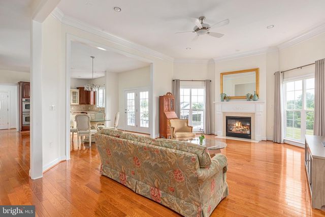 38786 RAMBLING FARM DR, Hamilton, VA 20158