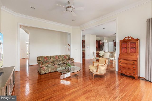 38786 RAMBLING FARM DR, Hamilton, VA 20158