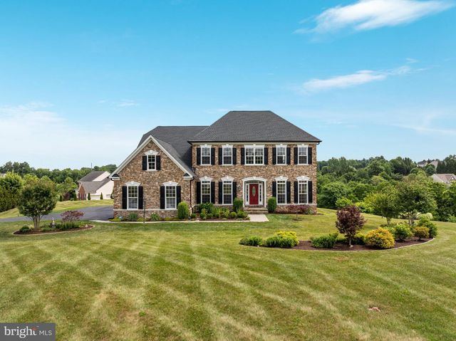 38786 RAMBLING FARM DR, Hamilton, VA 20158