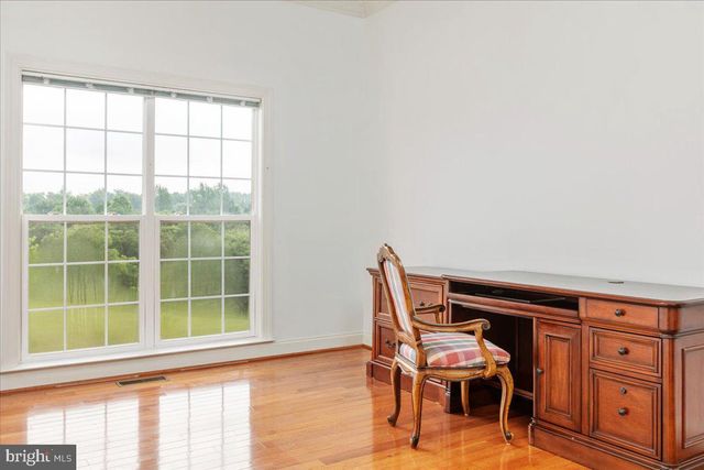 38786 RAMBLING FARM DR, Hamilton, VA 20158