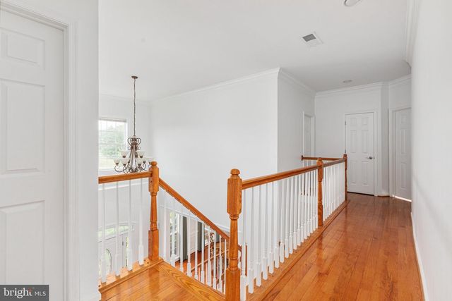 38786 RAMBLING FARM DR, Hamilton, VA 20158