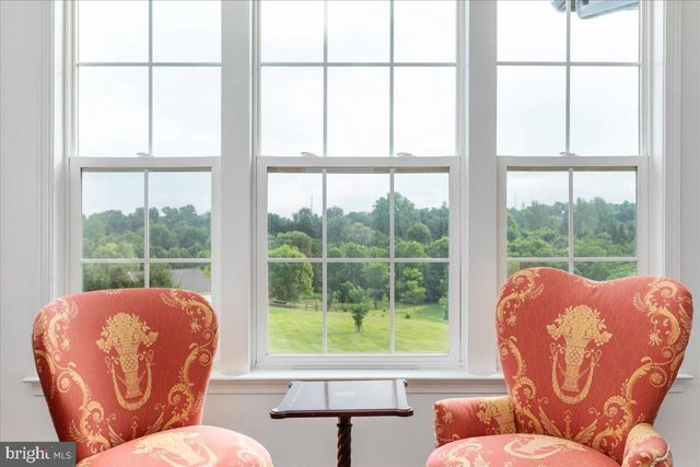 38786 RAMBLING FARM DR, Hamilton, VA 20158