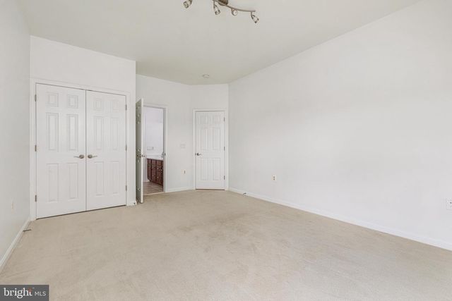 38786 RAMBLING FARM DR, Hamilton, VA 20158