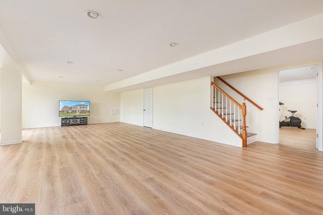 38786 RAMBLING FARM DR, Hamilton, VA 20158