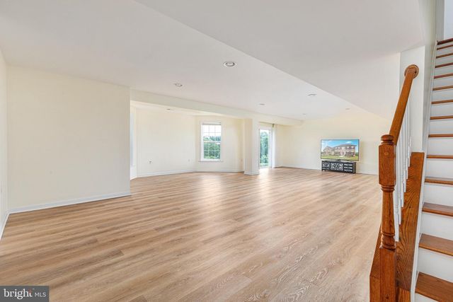 38786 RAMBLING FARM DR, Hamilton, VA 20158